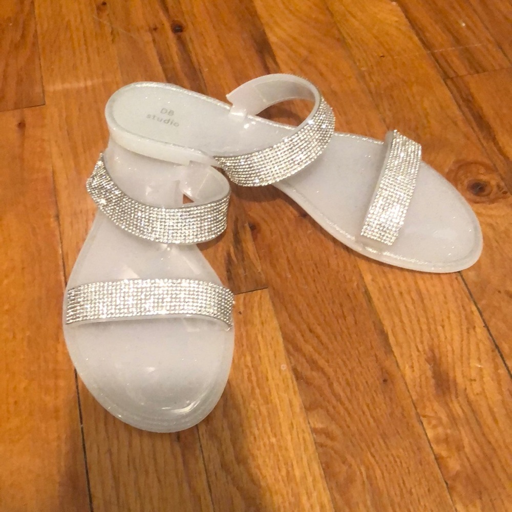 Women’s Crystal Sandals Size 8